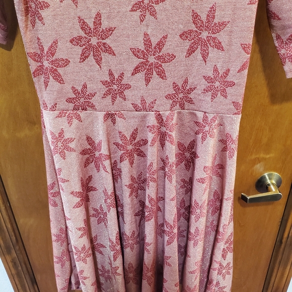 Gorgeous Elegant Sparkly Floral Nicole Dress - Picture 2 of 4